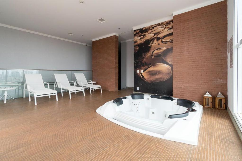 Apartamento 1 Quarto No Edificio Metropolitan Barcelona - Proximo Ao Shopping Flamboyant - Jardim Goias - Mb1504B กัวยาเนีย ภายนอก รูปภาพ